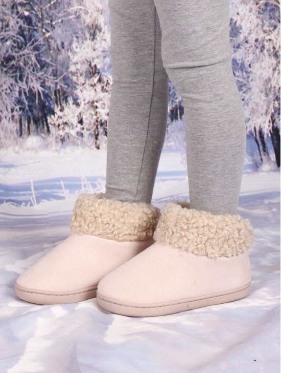 Kids Warm and Soft Keelan Boots w/ Fur Trim